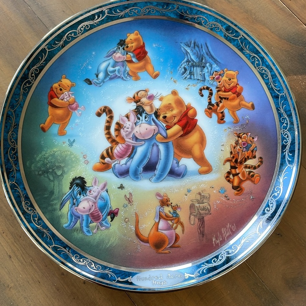 VINTAGE “Winnie the Pooh” Collectors Plate